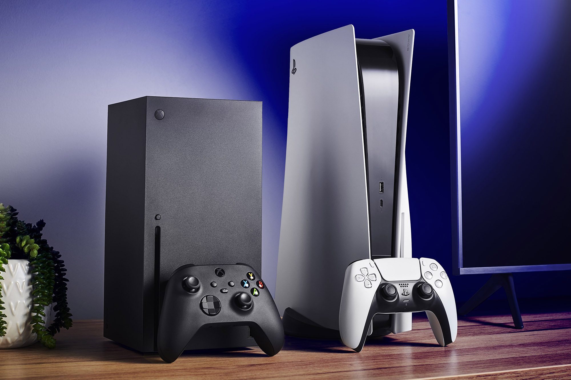 Gaming Consoles & Accessories